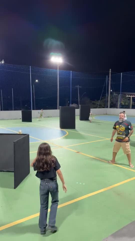 Armageddon Kids em ação